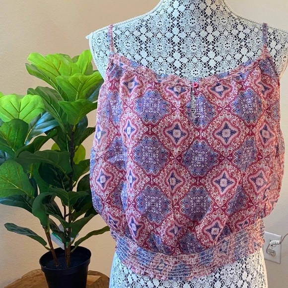 American Eagle Paisley Semi Sheer Crop Tank - Picture 1 of 6